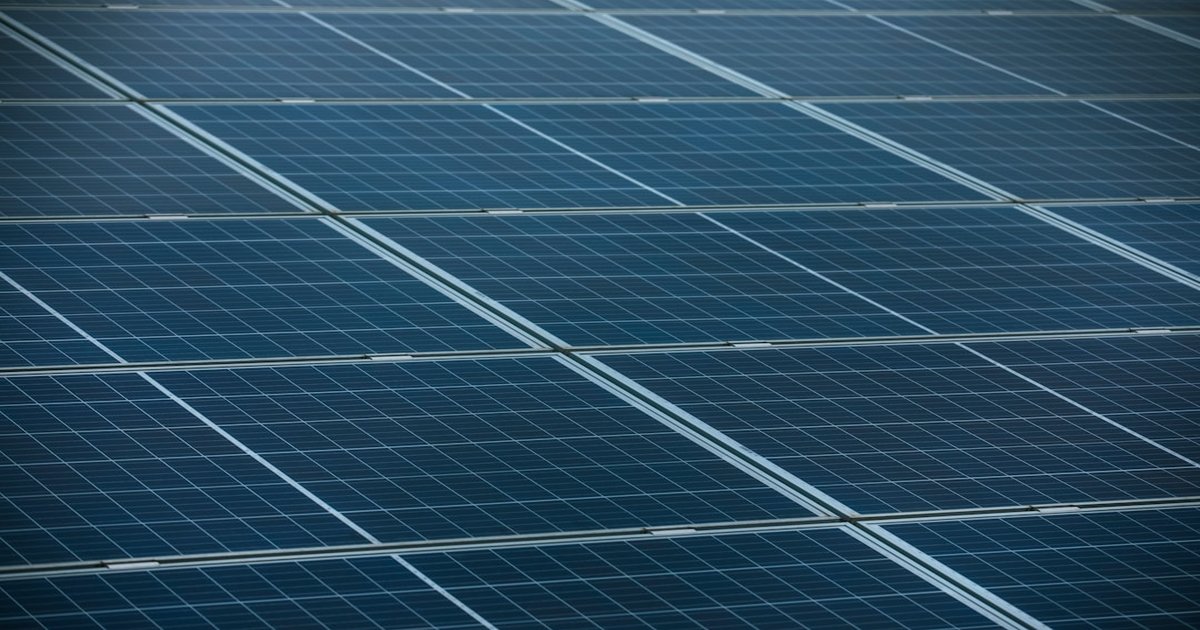 ¿Cuánto puedo ahorrar con el autoconsumo solar en Móstoles?